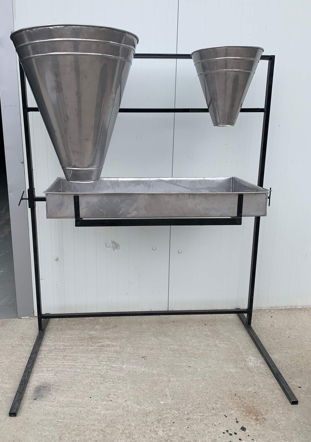 Conuri Inox Sacrificare Pui
